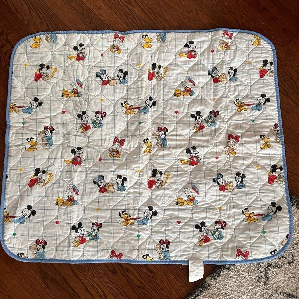 Vintage Dundee Disney Babies Mickey Mouse White Multicolor Quilted Crib Blanket